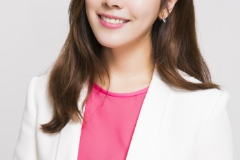 드디어 홈페이지 완성했습니다.